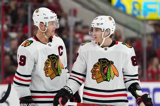 Patrick Kane makes his feelings known on Jonathan Toews’ emotional return to Chicago with Jets