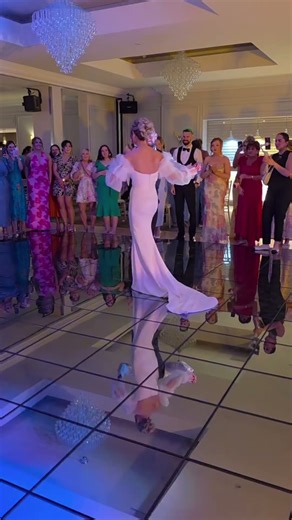 High - Lighthouse Family - Crowd chanting the song as an Irish Wedding
