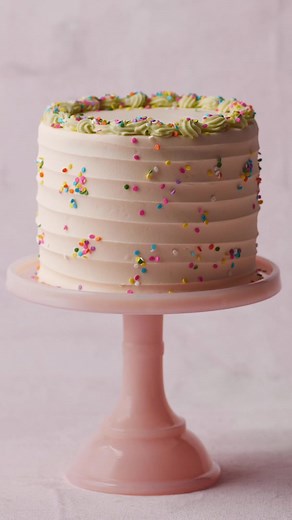 Have you seen the new magnoliabakery.com? We ship nationwide! Use code WELCOME25 for 25% off your 1st order until 10/24! Link in bio. #magnoliabakery