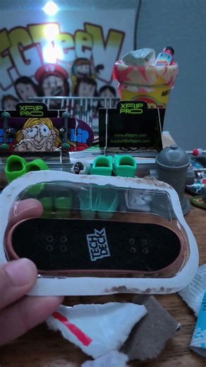 Opening a tech deck #skateboardvibes #fingerboard