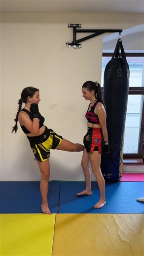 Kickboxing la Ostrovanu Fight Academy: Fete puternice