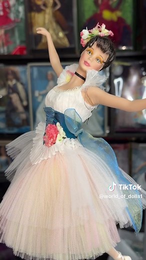 Barbie Ballet Porcelain Doll: Barbie Bolivia 2024