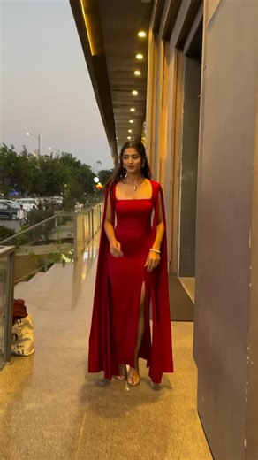 Instagram video by Trending Chicks • Dec 12, 2025 at 5:23 AM