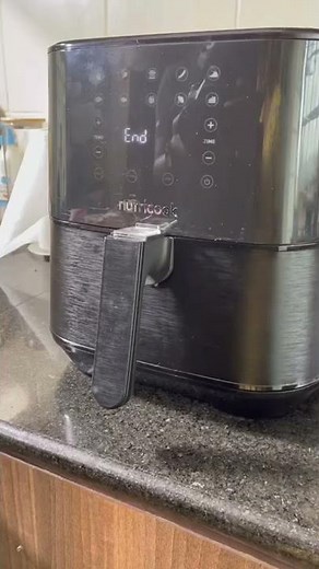 Easiest way to deep clean your air fryer and have it smelling fresh 🤌🏾