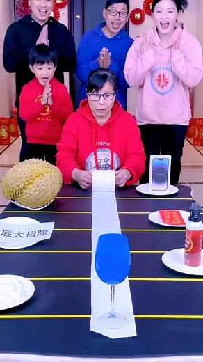 gogogogogogogogogogogo#KAYKissCountdown #😂 #搞笑视频 #tiktok #ReasonForBooking #CODSquadUp #funnyvideo #fypシ #😂😂😂 #funnyvideoscomedy #comdy #HolidayOREOke #挑战游戏 #搞笑 #foryou #fyp #fypシ゚viral #funnyvideos #funny