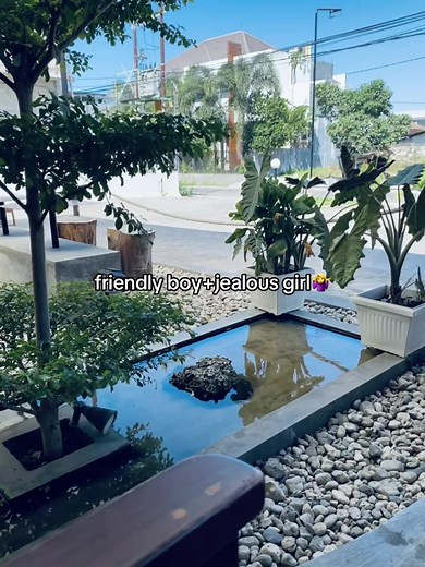 Understanding Jealousy in Relationships: Friendly vs. Jealous Dynamics Explained