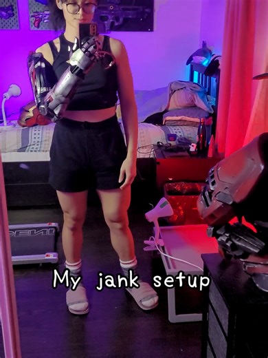 My jank setup for cosplay pics & vids Song: Nyan Cat but it's OSRS by Unpragmatic Covers Setup: Second hand Canon M50 Thrifted tripod DIY soft box (foam core, aluminium foil, parchment paper, LED bulb, chip bag clips) Thrift store lamps Bulbs are Govee LED smart bulbs #cosplay#setup#photography#videography#cyberpunk2077#thrift