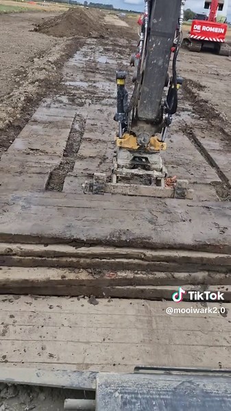 #viral #encon #tiktokviral #baggerfahrer #leidenschaft