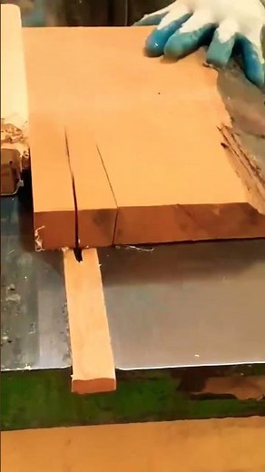 Up Close: The Precise Art of Splitting Maple Wood
