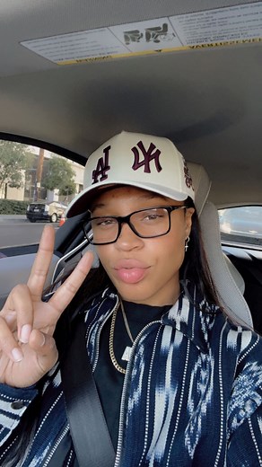 Ezee | Let go of anything that doesn’t serve you, grow you, or make you happy. 💙 | Instagram