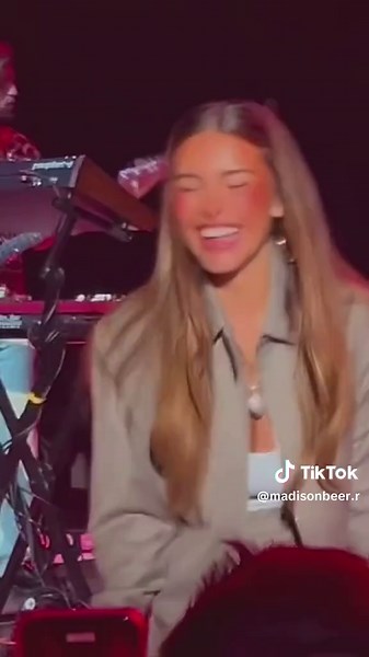 Madison Beer Fan Edits: Stunning Video Compilation