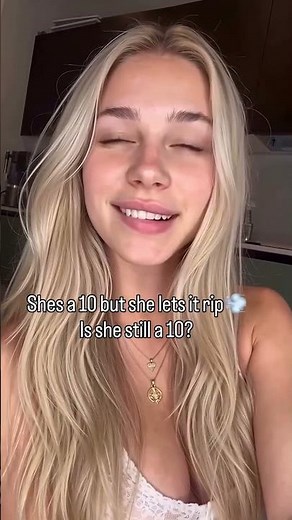 Blonde Girl Farts 💨💛😂