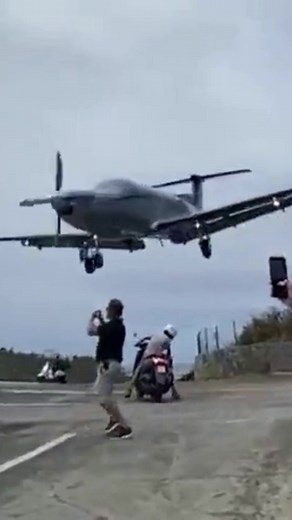 18K views · 76 reactions | Slow motion PC-12 descends for landing at the Gustaf III Airport in St. Barts. #aviation #pilot | Aero Insights | Facebook