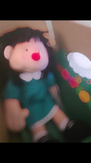 Got my daughter Molly from #BigComfycouch ! Got her from #Retrokids @Retrokids !! She's so adorable and #nastalgic ! A must have #doll for #GenZ !