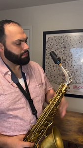 "Thanks to KGU Music for sending me this handmade leather ligature and cap for alto sax! This is a fine ligature for the money and makes for a great and affordable upgrade for many saxophonists over a standard metal ligature. Tons of options to customize as well for no additional cost. As always playing my P. Mauriat System 76 alto sax, Boston Sax Heritage Neck, SYOS “Patrick Bartley” mouthpiece, Silverstein Ambipoly Reed" Tag someone who needs a new ligature 🔗 @drrobertbrooksjazz @kgumusic | S