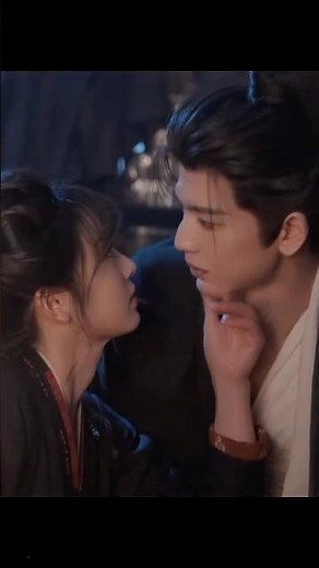 The moment you came close 🔥 #PursuitOfJade #逐玉 #iQIYIMalaysia