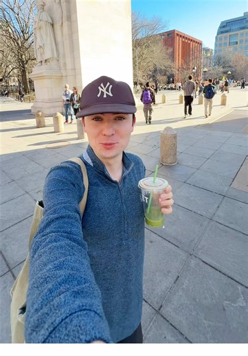 POV: you’re living in tiny pods around NYC… #nycvlog #dayinthelife #nyc