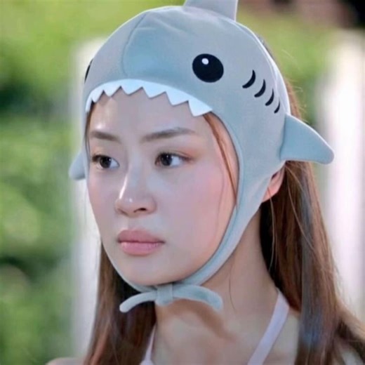 baby shark doo doo doo🦈😹 #miu #miunatsha #lenamiu