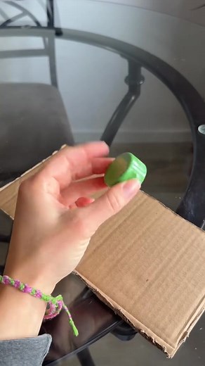 cardboard fidget spinner 里!! #diyfidget #fidgettoys #tutorial #cardboardcrafts #DIY | Crafty Season | Facebook