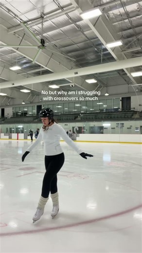Need advice on how to do cross overs in figure skating because I’m a beginner! #figureskating Advice