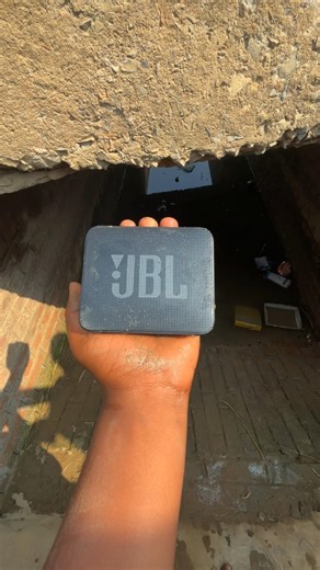 JBL VIRAL VIDEO GO ESSENTIAL WATER TESTING POOL #viral #speaker