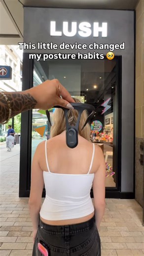 3.7K views · 70 reactions | Who knew such a little device could eliminate all bad posture habits? 凉❤️ #posture #posturefix #posturecorrection #aging #musthave #viralproducts | Posture Luxe | Facebook