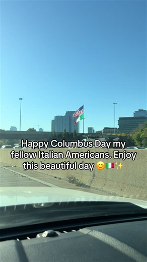 It’s a beautiful day to have a parade 😊🇮🇹 #growingupitalian #columbusday #italianamerican #chicagotiktok #fypシ