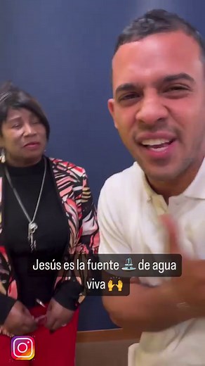 JESÚS ! Es agua viva ! A si de sencillo. #jesus #agua #parati #viral #relatable @pastoraflorangel #estrella90 #90.5 fm #me #love #you #youtube #instadaily #instagood | Enmanuel García