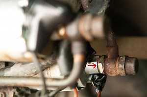 Newbie! 420SEL Need Fuel Leak Help