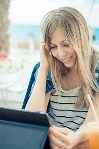 How to Take Video From Facebook to Email | Techwalla