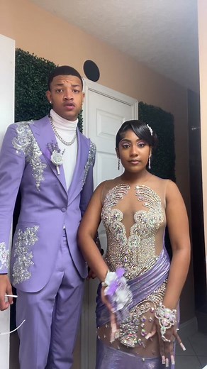 Prom 2024 Fashion Highlights: Best Dressed Looks