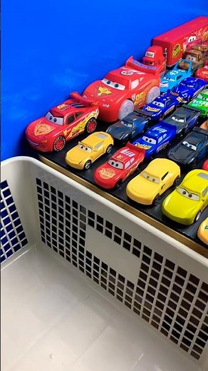 Lightning Mcqueen Review Disney Cars 3 #toys #trendshort #cars #mcqueentoys #pixarcars #disneycars