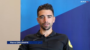 Les arbitres de Ligue 1 saison 2021-2022 ➡️ Plutôt pression ou excitation lors d'un gros match ? | FFF - Fédération Française de Football