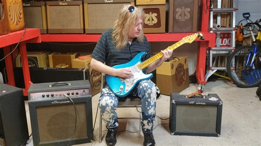 The late Michael Hawkey demonstrating the 1963 Ampeg Echo Jet connected to my 1965 Ampeg Reverberocket II. | Toms-Amps.com
