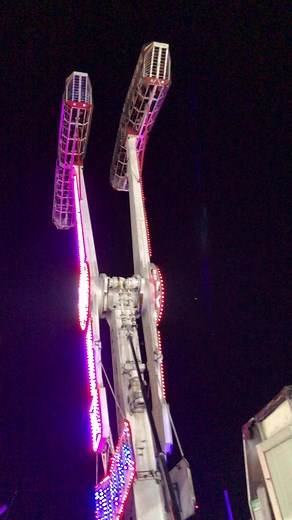 Kamikaze #feriadeacambaro2023 #fbreels #reels2023 #fypシ゚viral #sunday #mexico #feria #juegosmecanicos #humor #reels #acambaro #feriadeacambaro #ride #rides #viralvideo #fun #funny #funfair #amusement #carnivalride #fair #statefair | Juegos Mecánicos (Official)