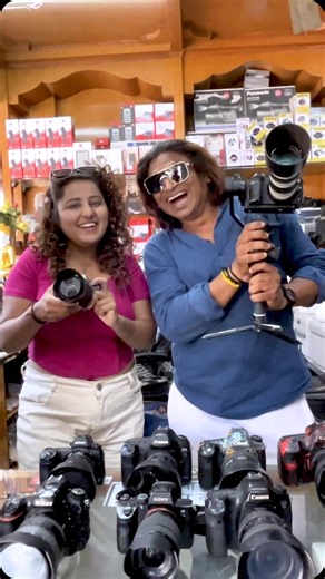 Ranjeet Kaushal on Instagram: "GANDHARVA STUDIO 📸📷🎥📽️📹 @gandharav_studio_indore_09 CALL~ 9009441001 📍- MTH SQUARE, NEAR KOTHARI MARKET , INDORE , MP"