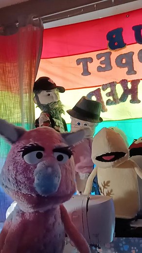 If ur not following @uncle.willie.and.friends your missing stuff like this. Have a great day. #yourunclewillieandfriends #ubpuppetmaker #etsycanada #puppets | Manpup Buck