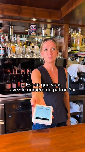 🎬 Les pires phrases — Épisode 1 Bienvenue dans notre quotidien : un service qui file, des sourires qui s’enchaînent… et parfois, des répliques qui mériteraient un César de la comédie. A votre avis laquelle on à du inventer? Ou laquelle vous avez déjà entendue?😁 😄 On aime nos clients, leurs surprises, leurs envolées, leurs inventions… Et franchement : on ne s’ennuie jamais. | Brasserie Hotel de Ville