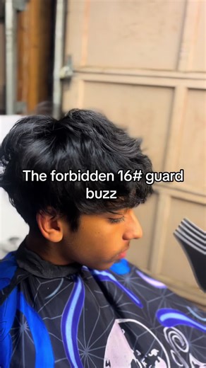 16 Guard Buzz Cut: Stylish Taper Fade Techniques