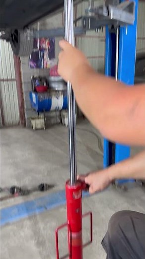 Using Hydraulic Jack Stand to Drop the Gearbox #automobile #engineblock #mechanic #mechaniclife