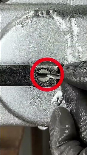 Lock Spinning Grips Tight Using A Hairspray Trick