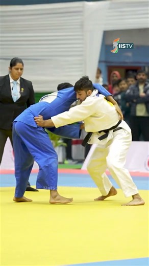 Arun Kumars seals his 🥇 with a kiss at the #SeniorNationals