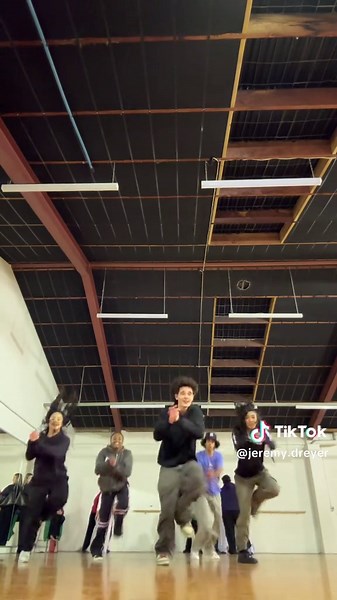 Zombies 4 Dance Trend Hits New Zealand!