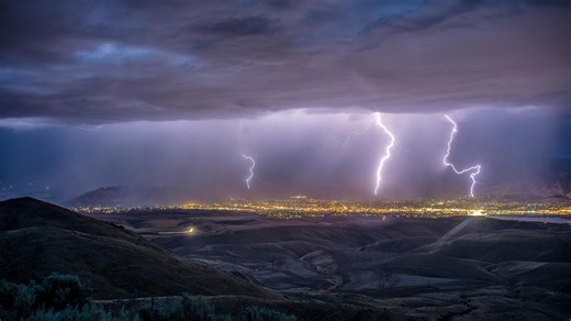 ‘Killer electrons’ might hit satellites when lightning strikes Earth