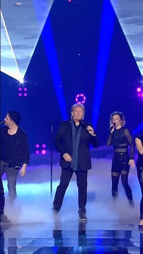 Genau dafür ist mein neues Album Zeitlos gedacht. Live. Für die Bühne gemacht. #zeitlos #livemusik