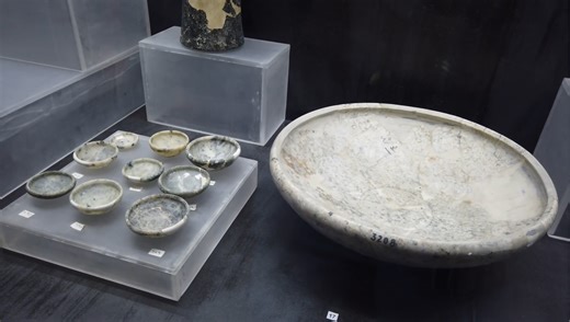 Predynastic Egyptian stone bowls made with advanced technology