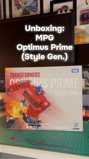 Unboxing: Transformers MPG 17 Optimus Prime (Style Gen.)