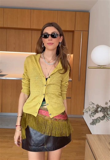 When the legs make the outfit #longlegs #legsfordays #tallgirl #elegant