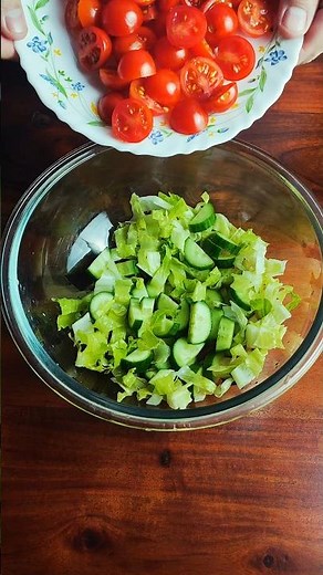 Easy Arabic Salad Recipe | Middle Eastern Flavors | سلطه عربيه #salad #saladrecipe #سلطة #سلطات