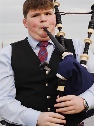 14-Year-Old Cailean Wows with Amazing Bagpipe Skills